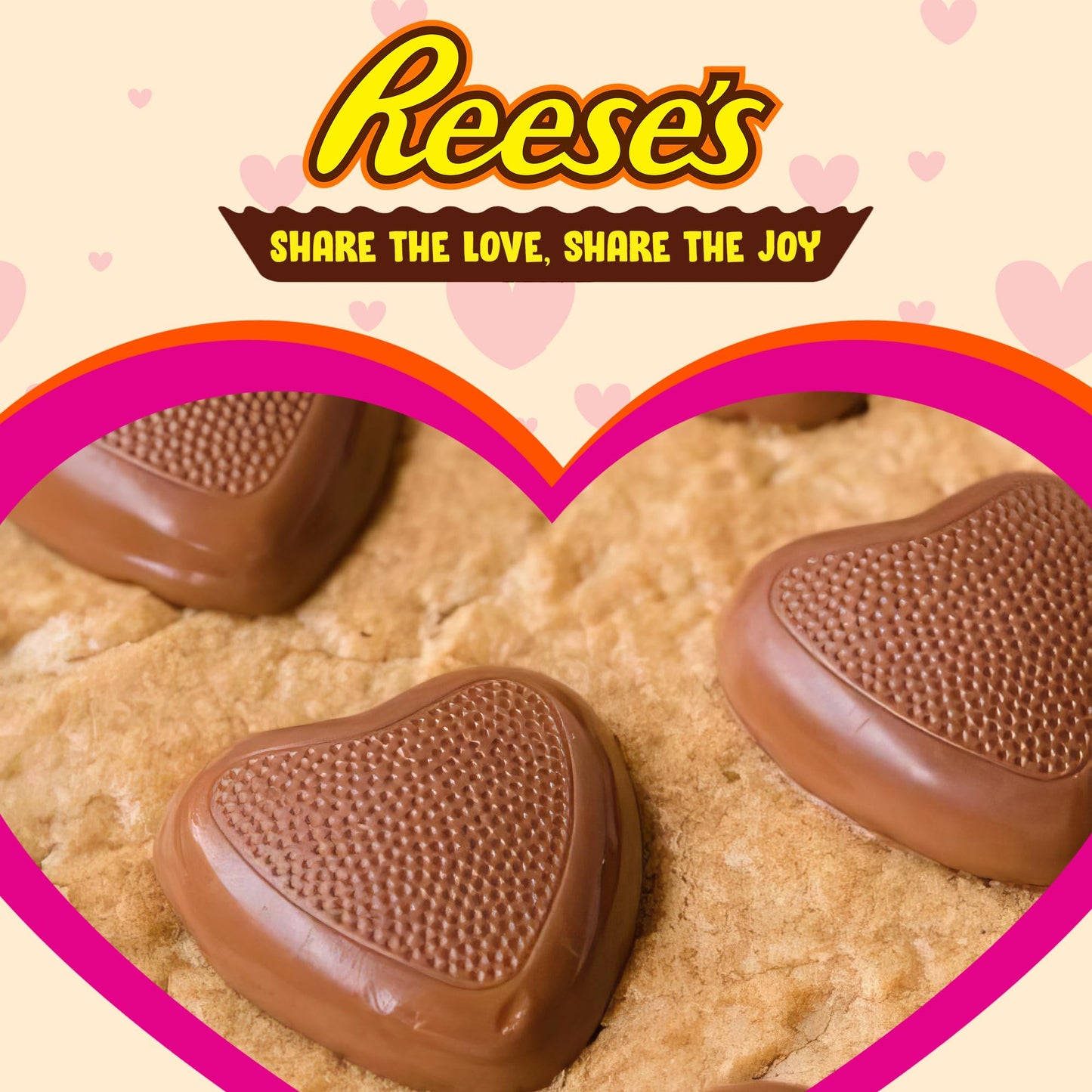 Reeces Peanut Butter Hearts Chocolate bulk - 5 Pounds Approx 200 Hearts Gold & Red Foil - Individually Wrapped Candy Snacks - Milk Chocolate Reeces Peanut Butter Hearts - Perfect Chocolate Gift - Snacks For Adults and Kids, Ideal For Chocolate Gift Basket