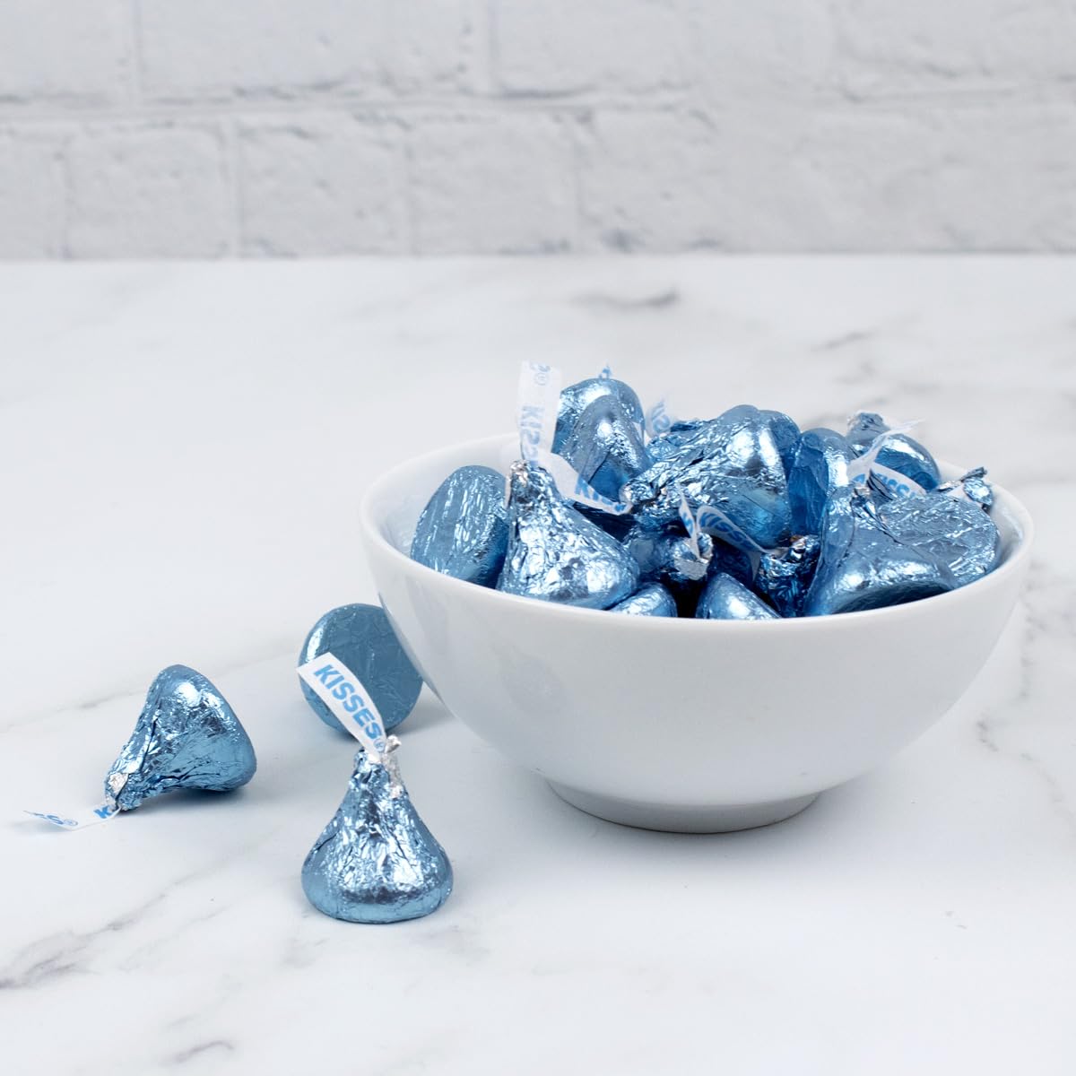 Just Candy 180c Pcs Light Blue Candy Kisses - Milk Chocolate (Approx. 180 pcs)