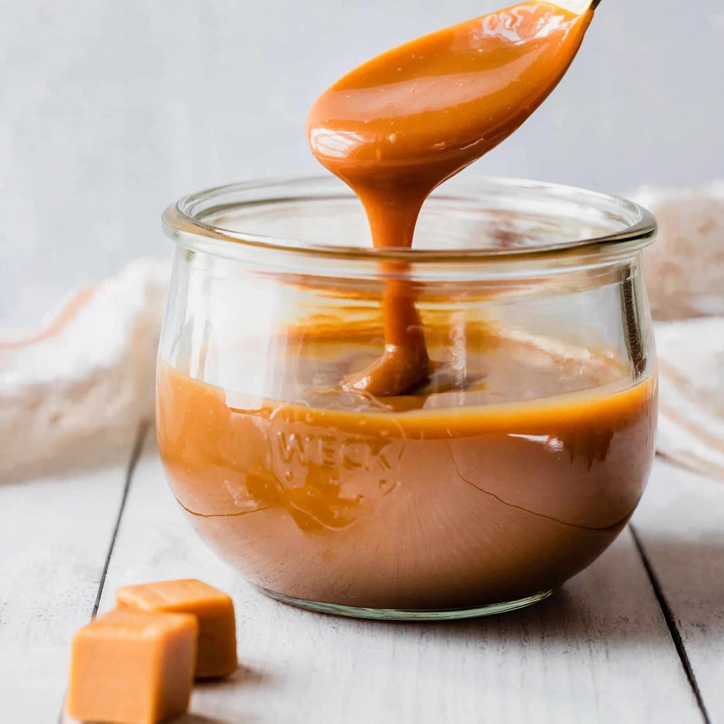 Bulk Caramel Squares Soft Chewy Candy - 20 oz Bag, Individually Wrapped Classic Caramels Cubes for Candy Bowls, Baking, Parties & Sharing