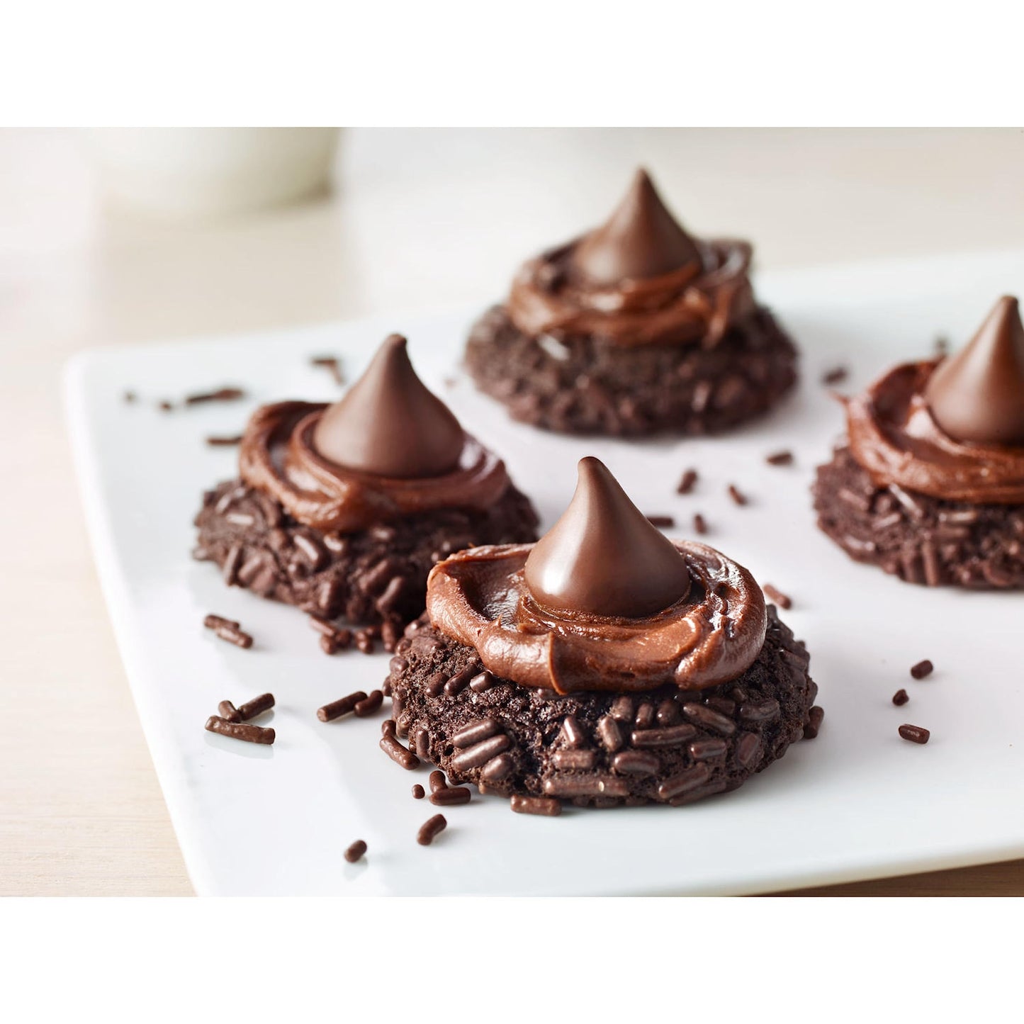HERSHEY'S KISSES SPECIAL DARK Mildly Sweet Chocolate Candy Party Pack, Great Holiday Candy and Stocking Stuffer 32.1 oz