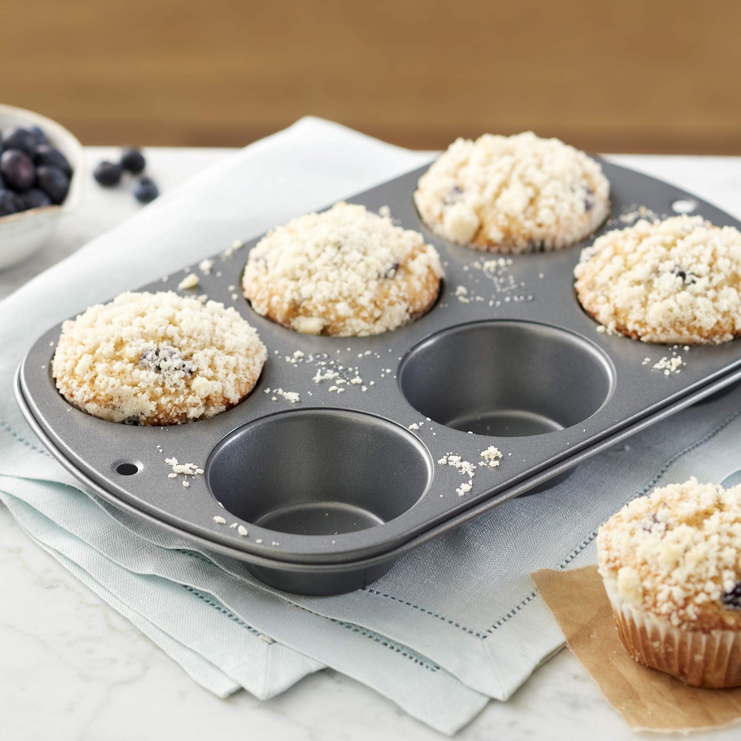 Wilton Jumbo Muffin Tin, Recipe Right, Non Stick, 6 Hole, 7cm x 24.8cm x 36.2cm (3in x 10in x 14in), Steel