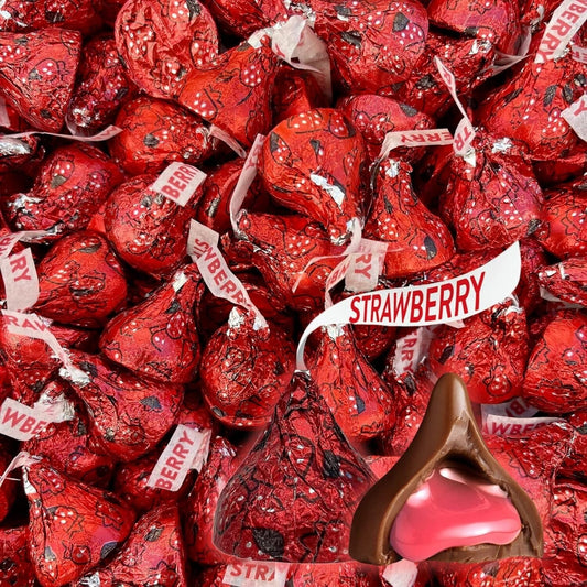 Candykrave Hershey'es Kisses Strawberry Dipped Chocolate Candy- 1lb (100 pcs) - Bulk Pack of Chocolate Covered Valentine's Day Candy, Bulk Chocolate for Valentines, Easter & Thanksgiving.