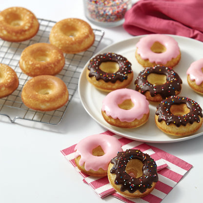 Wilton 6-Cavity Doughnut Baking Pan, Makes Individual Full-Sized 3 3/4" Donuts or Baked Treats, Non-Stick and Dishwasher Safe, Enjoy or Give as Gift, Metal (1 Pan)